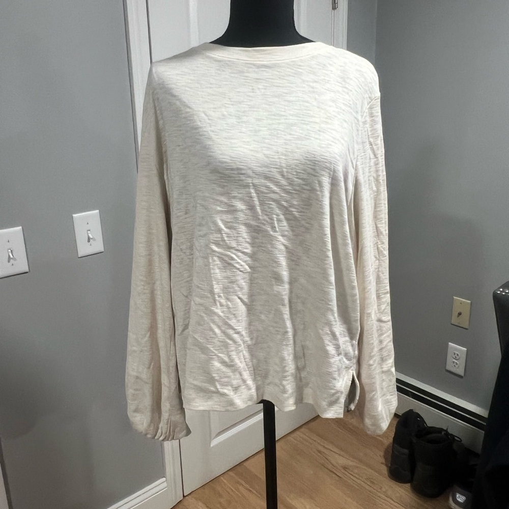 cream long sleeve banana republic cuff sleeve top